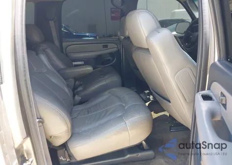 2002 Chevrolet Suburban 1500 Lt z USA, uszkodzony, nr VIN 1GNFK16Z12J237195